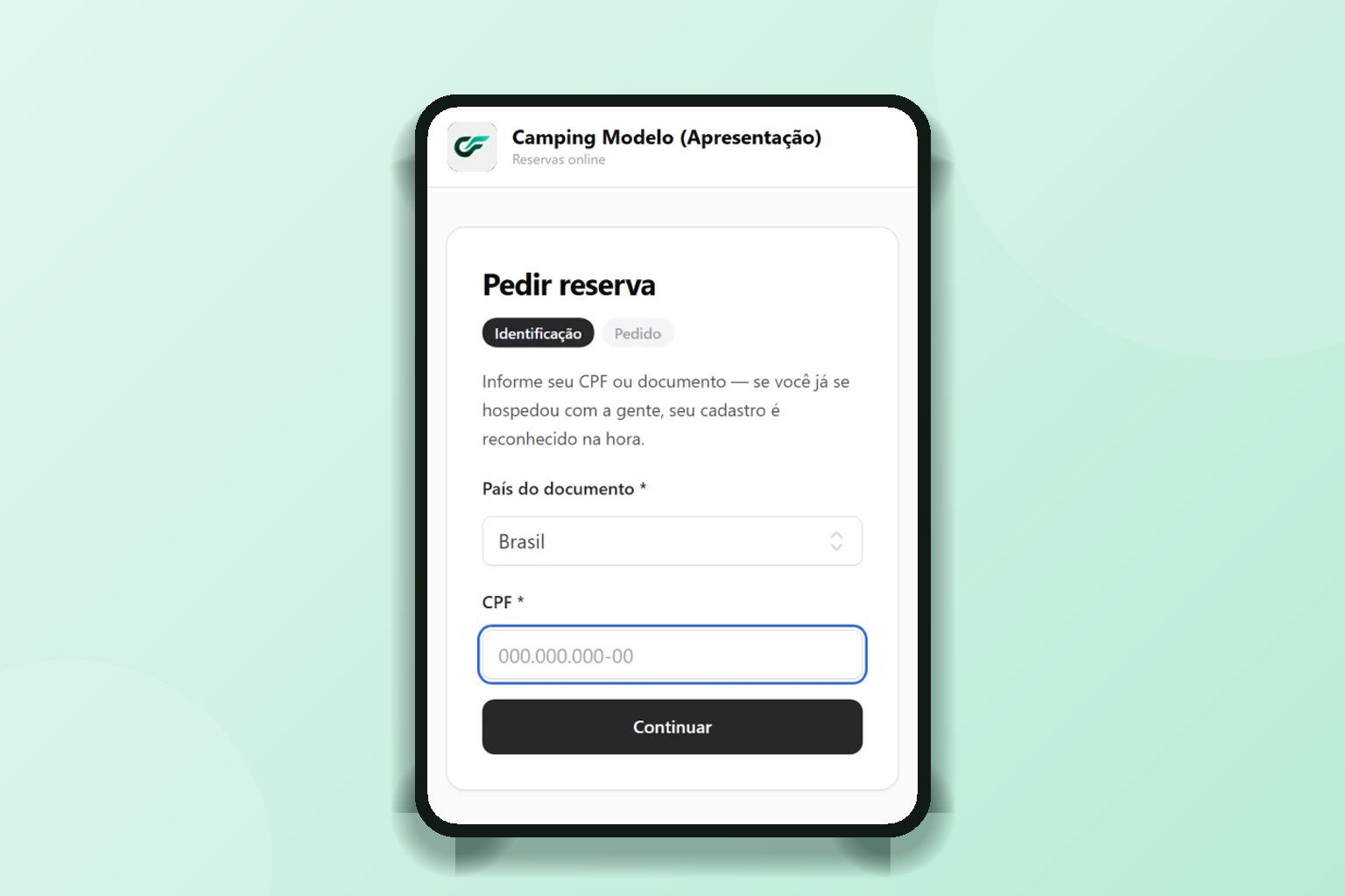Página de pré-reserva online do camping aberta no celular